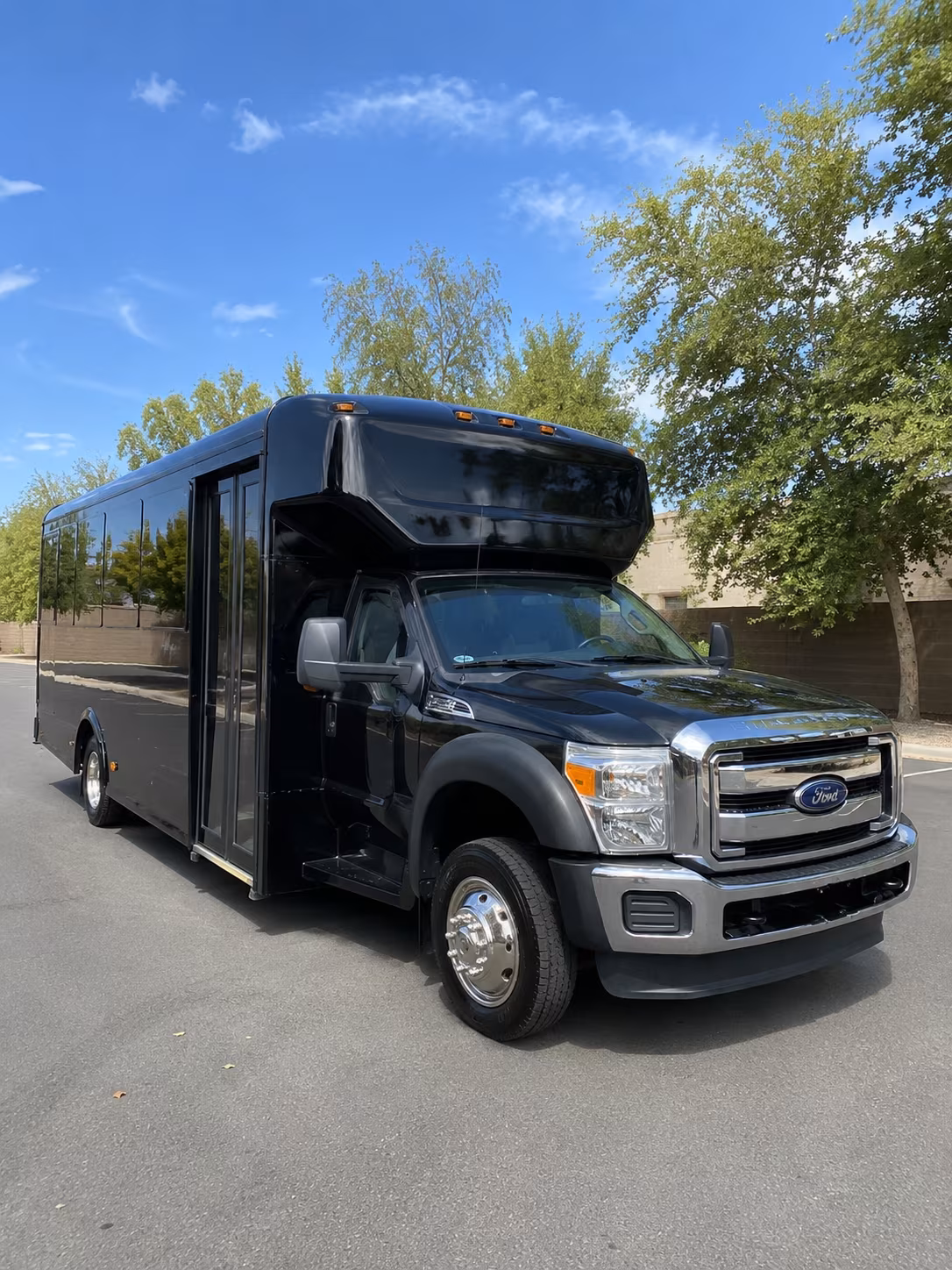 buses for outdoor education and nature center field trips near longmont