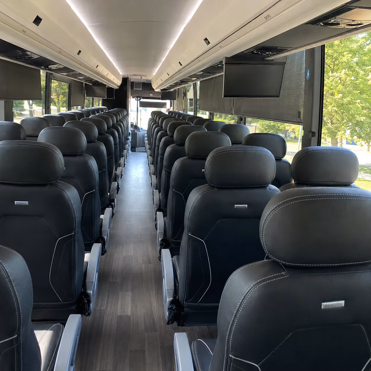 charter buses for longmont birthday groups heading into the mountains