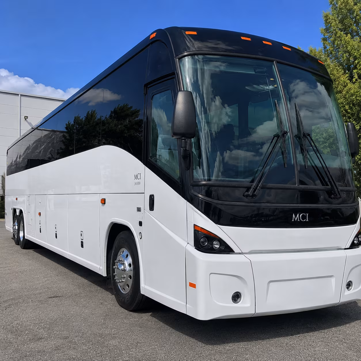charter buses for multi day conferences along the us 36 corridor