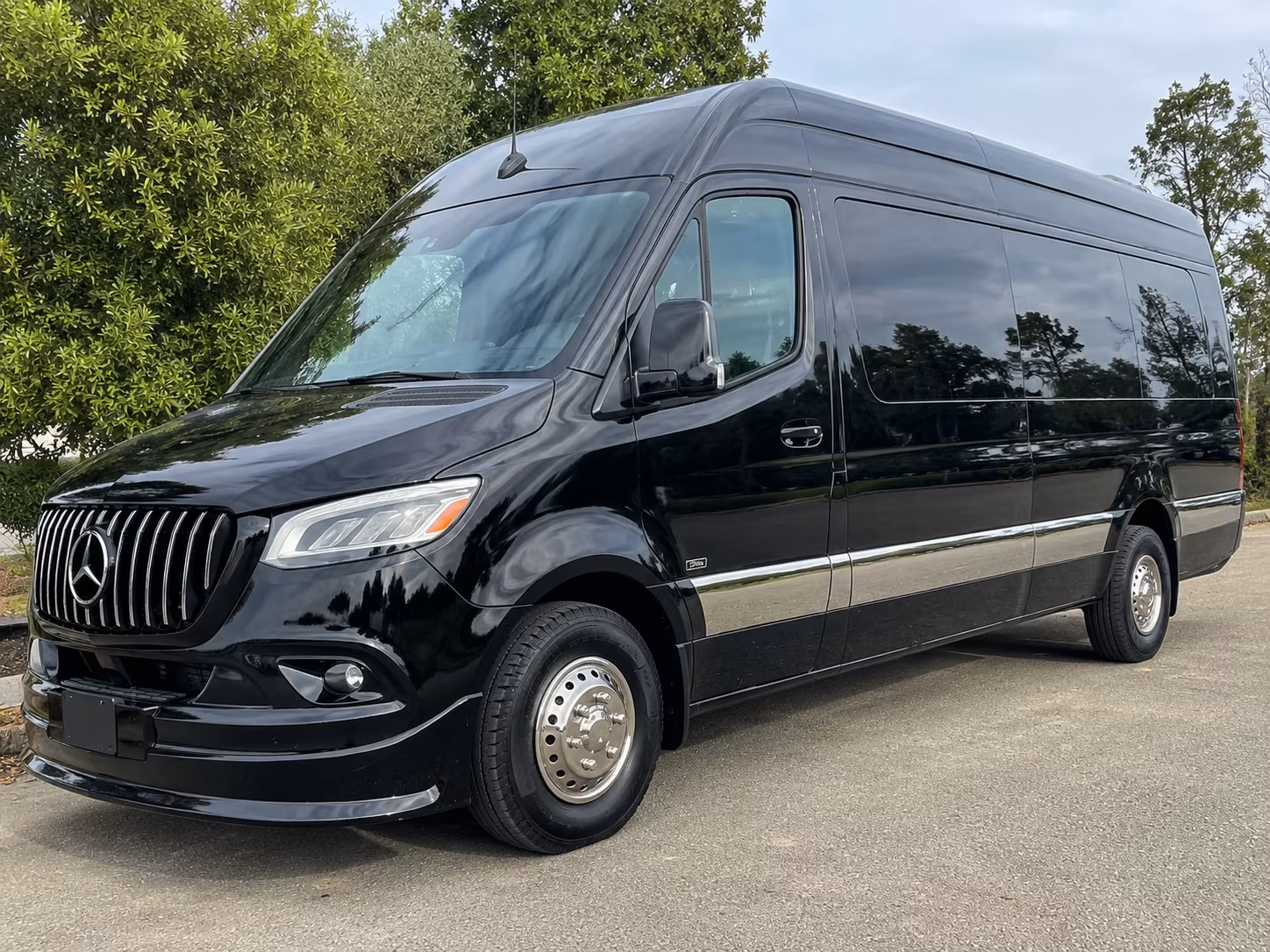 find and book transportation for your next bachelor or bachelorette party 5