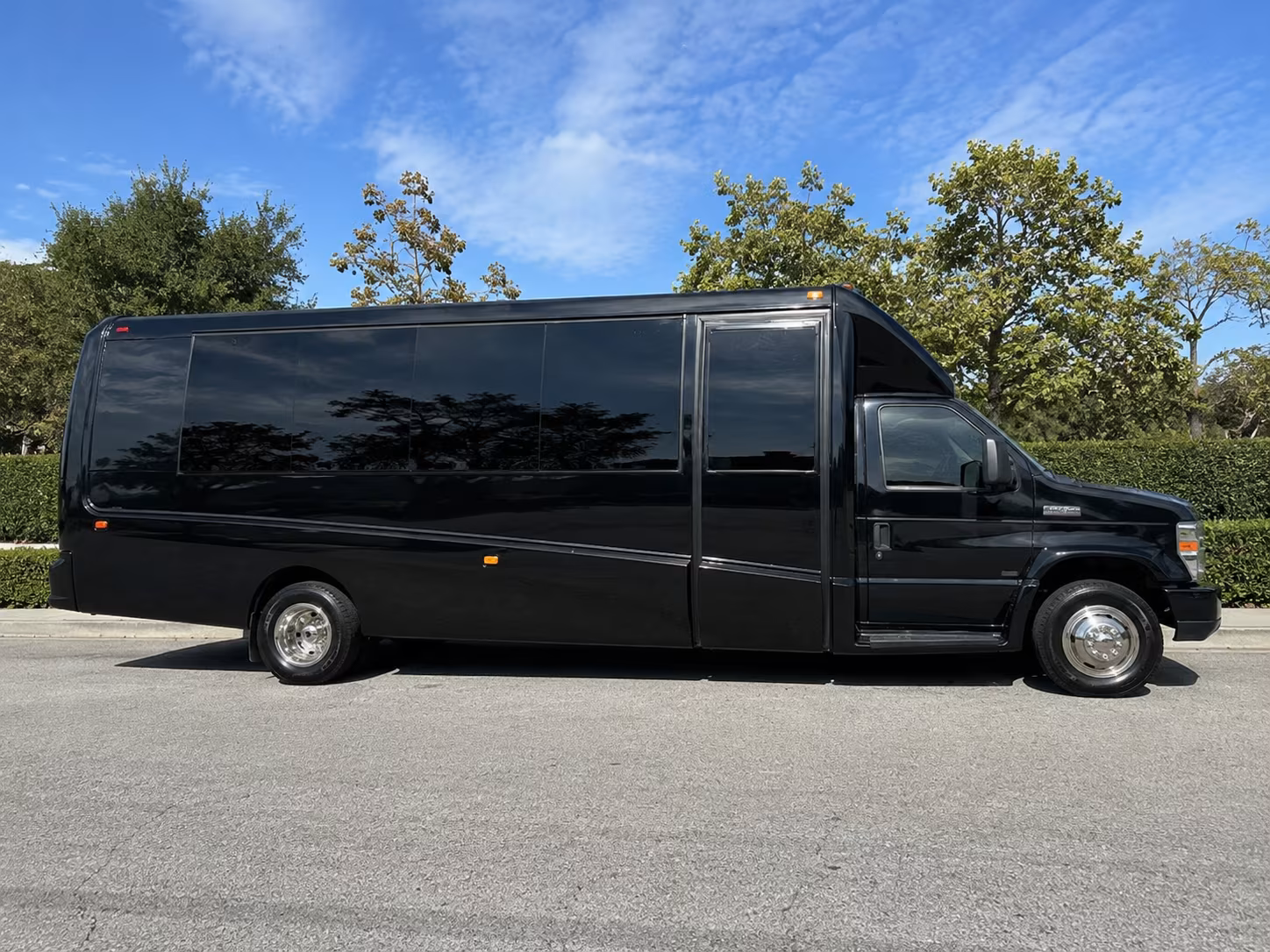 find and book transportation for your next corporate event 2
