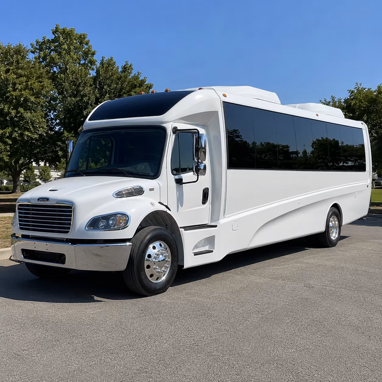 longmont 35 passenger minibus