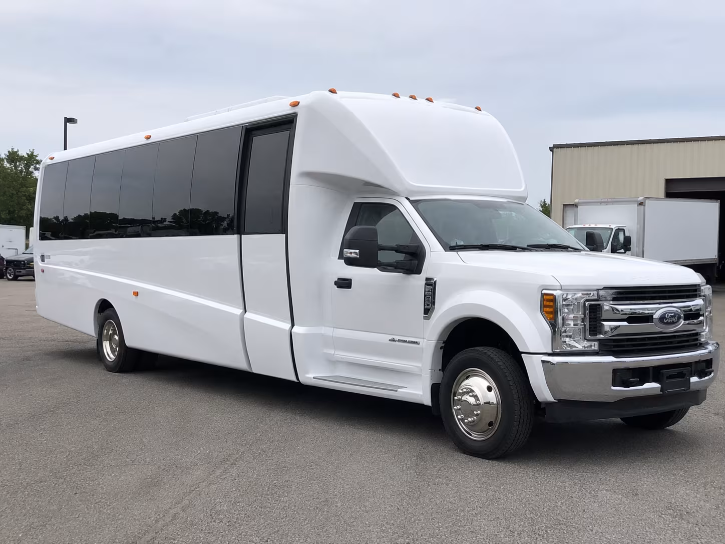 minibus rentals for bridal party transportation across longmont