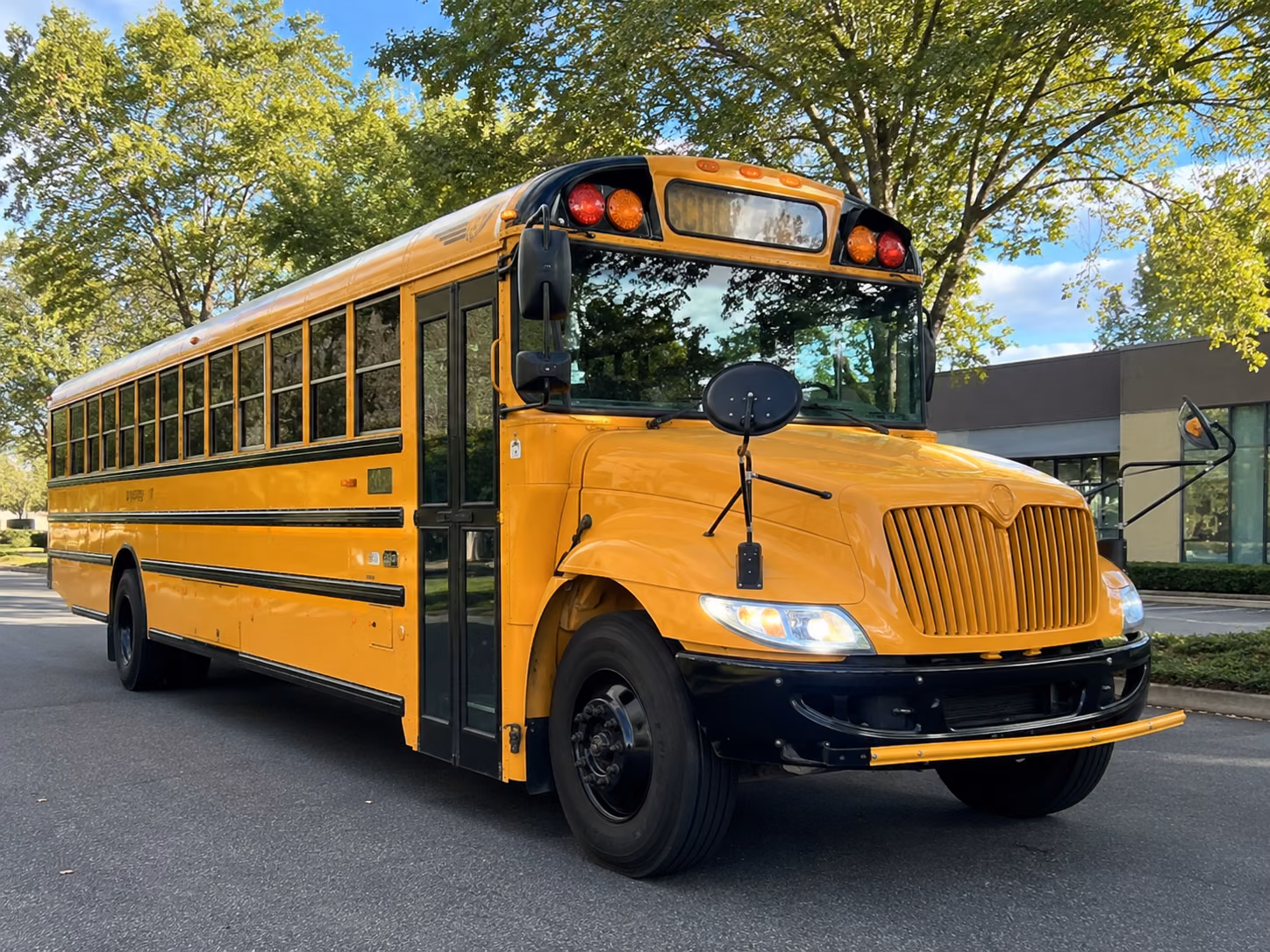 school buses for boulder science and museum trips